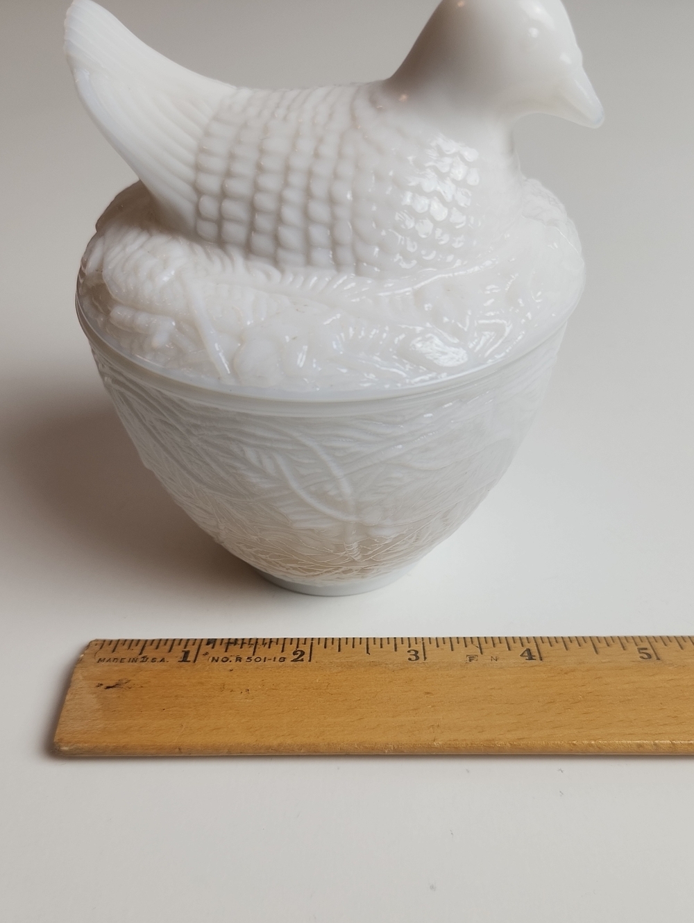 Vintage 70s Avon Milk Glass Nesting Dove Trinket Candy Dish With Lid - Picture 7 of 8